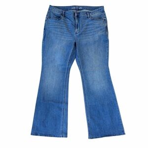 Old Navy Women's Wow Flare Jeans, Size 16P